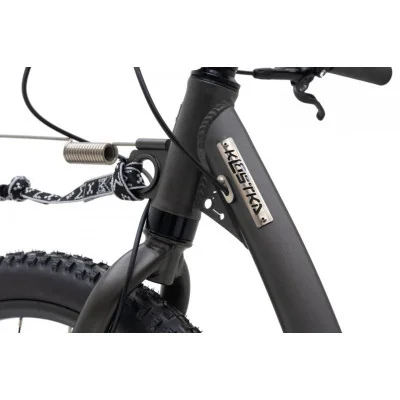 logo de la trottinette Kostka grise