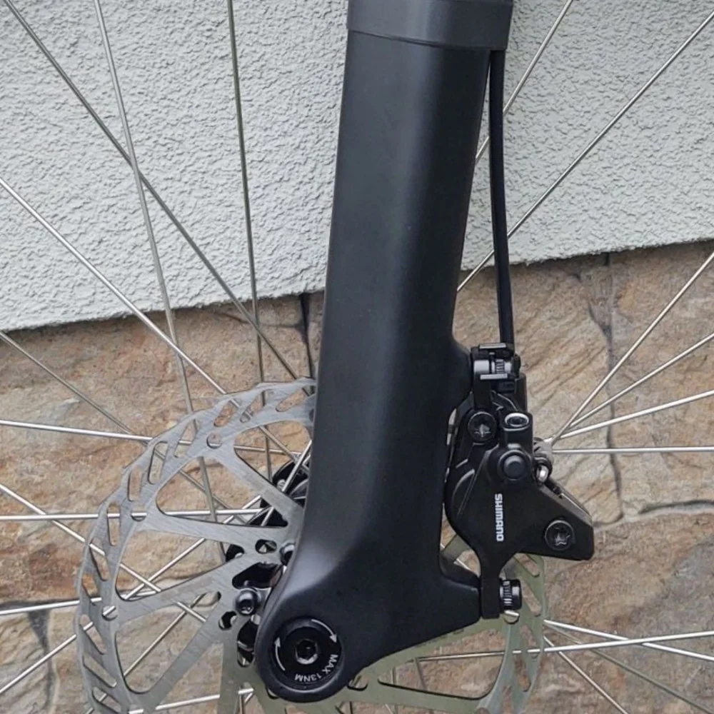 carbon fork rowerland