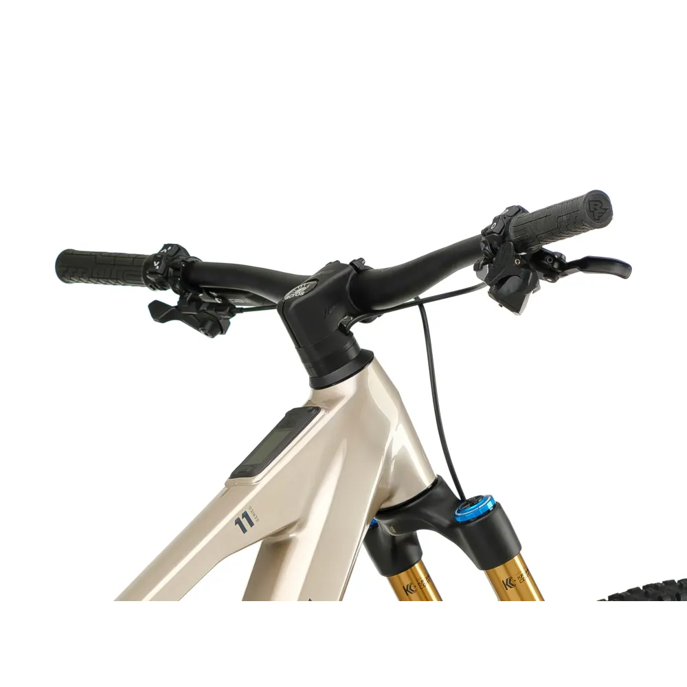 CRUSSIS e-Hard 11.11-PRO | VTTAE Avinox aluminium 600 ou 800 Wh